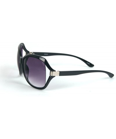 Oversized Women Trendy Design Sunglasses P2053 - Black Frame-gradient Smoke Lens - CK11E5BKP1V $16.00